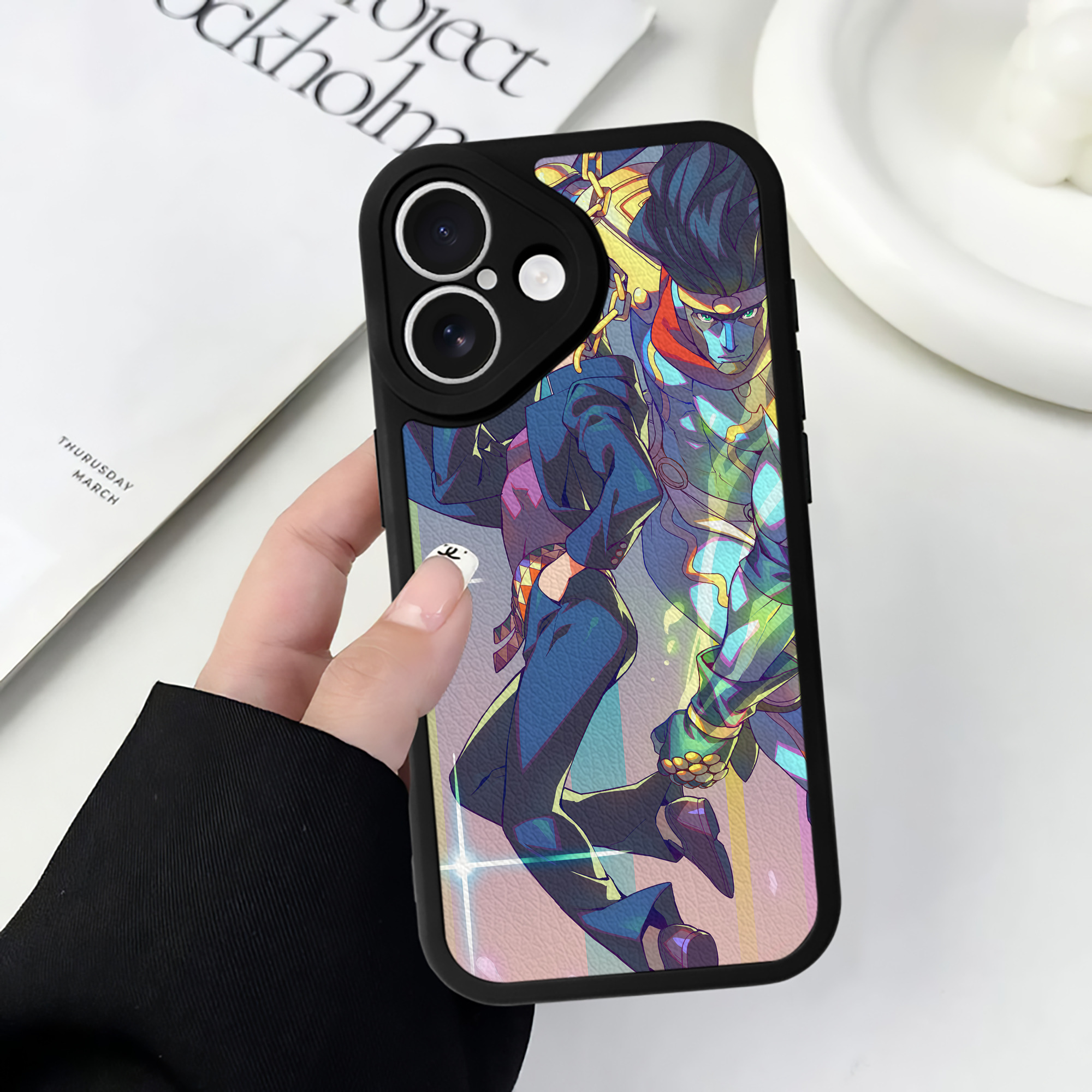 （画像用） ジョジョの奇妙な冒険 JoJo's Bizarre Adventure 【iPhone 16シリーズ対応】シリコンスマホケース（レザー調） 材質：シリコン